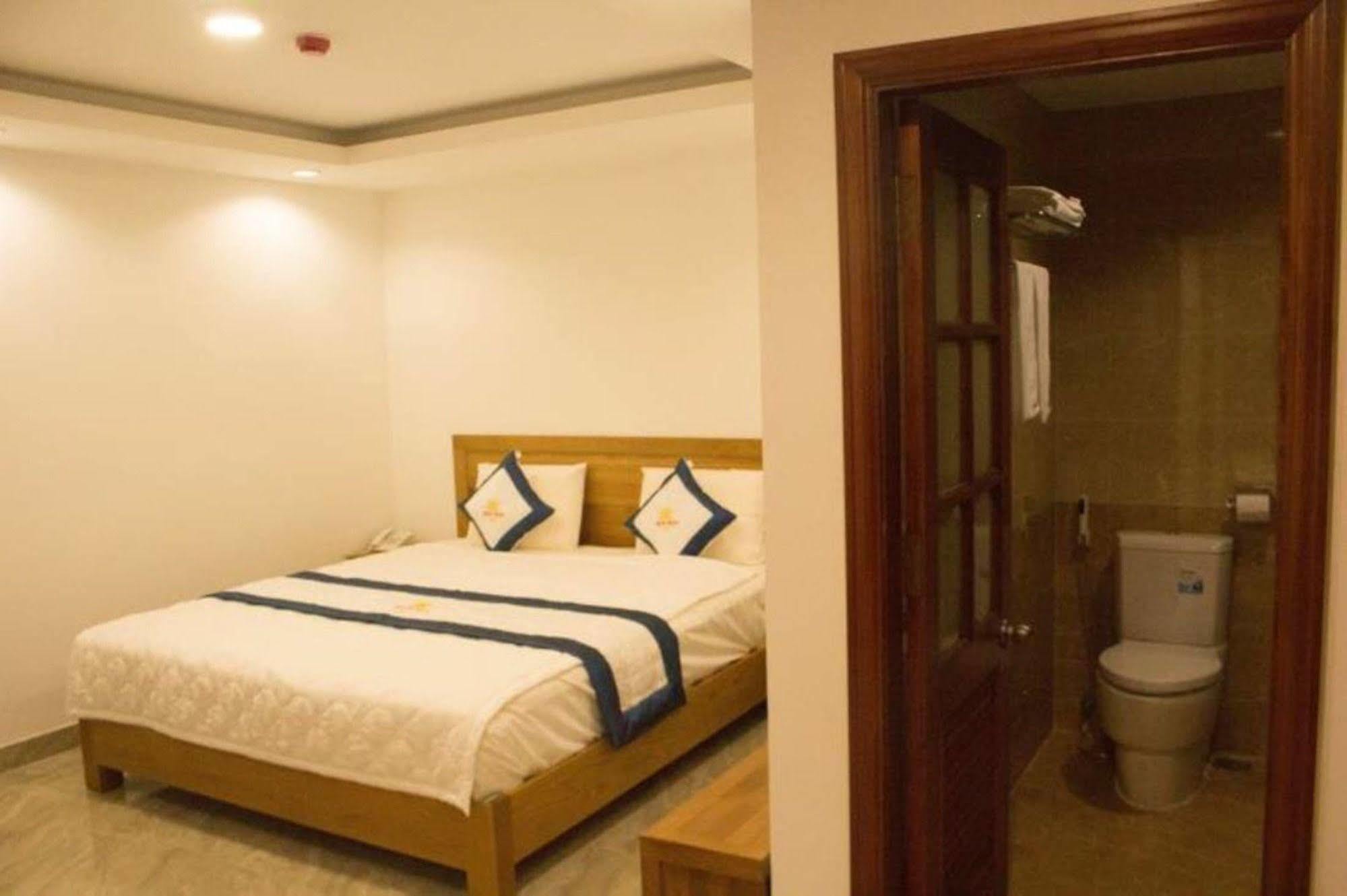 Reddoorz Plus New Sun Hotel Ho Si Minh-város Kültér fotó